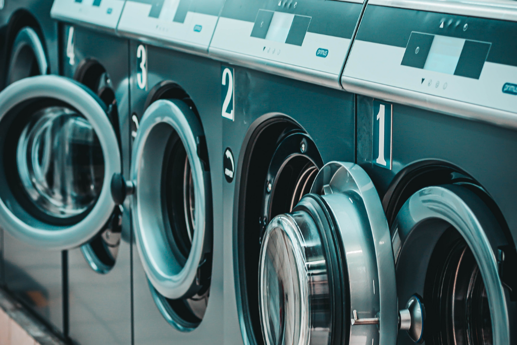 Read more about the article Commercial Laundry Equipment –  A Complete Guide