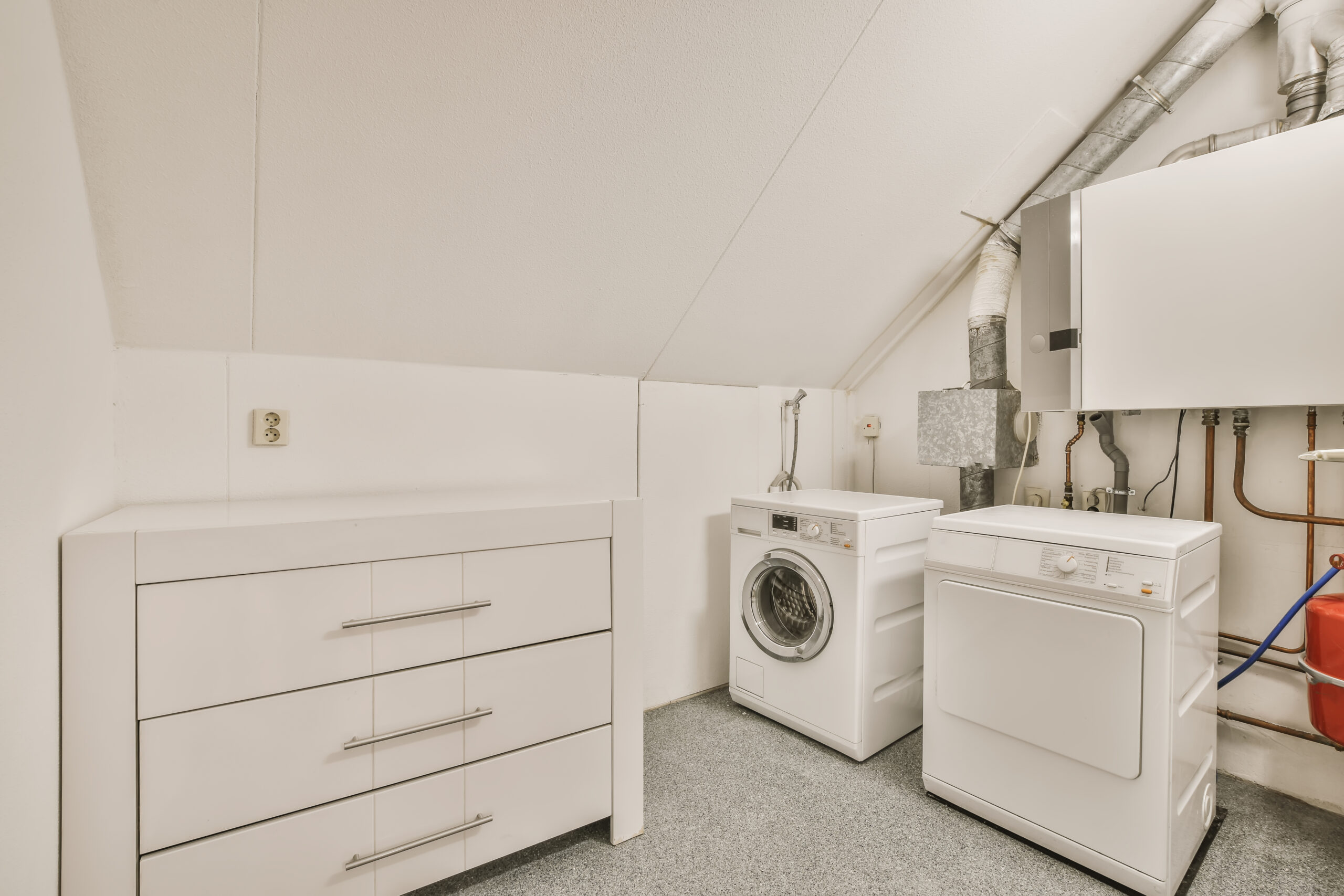 Read more about the article Things to consider while designing your Hotel Laundry Room