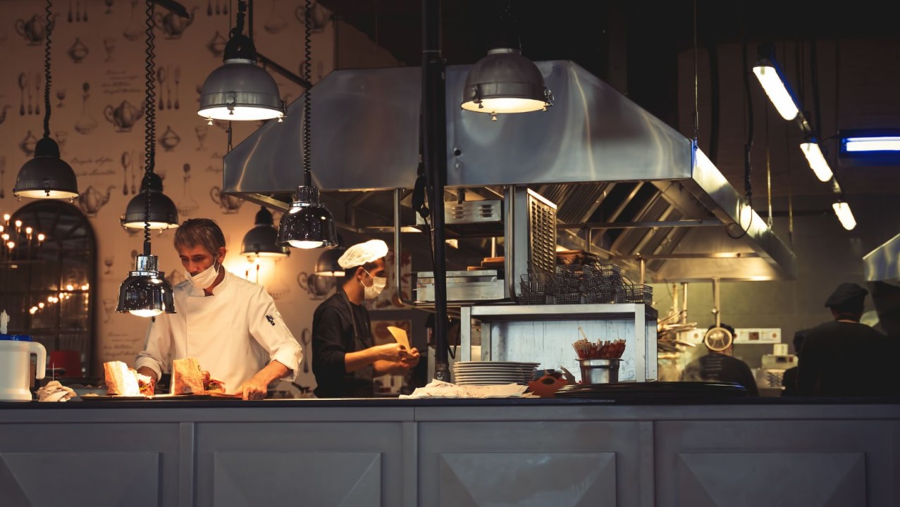 Read more about the article 20 Outdated Commercial Kitchen Designs That Could Hurt Your Business