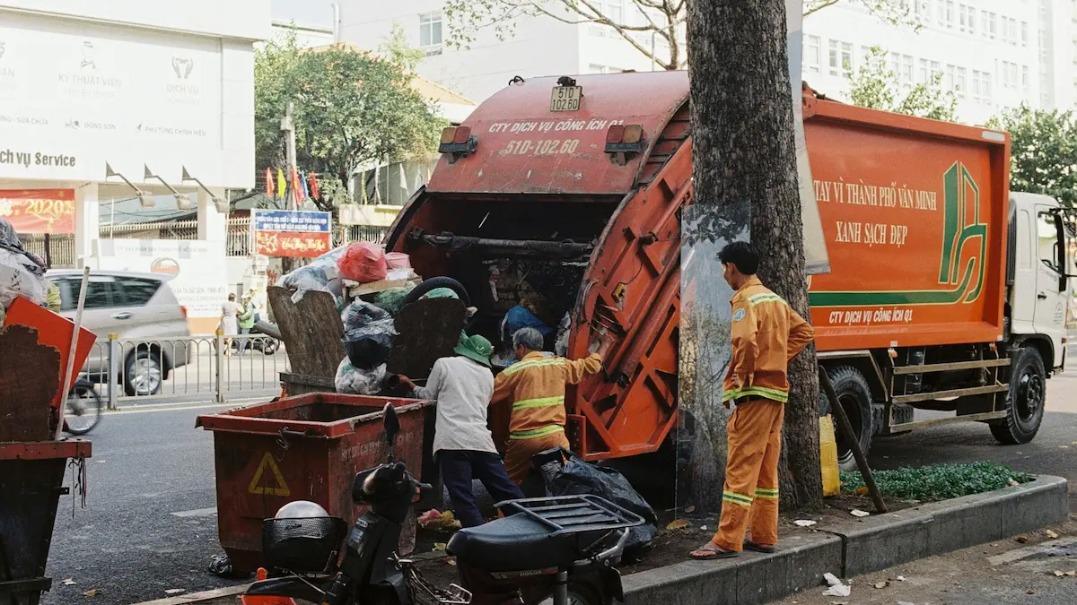 Read more about the article The Operational Risks of Ignoring Waste Management in Hospitality Projects