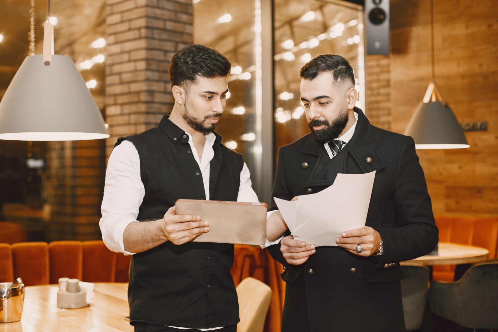 Read more about the article How F&B Consultants Help Hotels Avoid Costly Equipment Mistakes